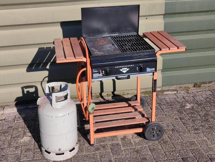 Gasbarbecue met 2 gasflessen, Tuin en Terras, Gasbarbecues, Gebruikt, Ophalen
