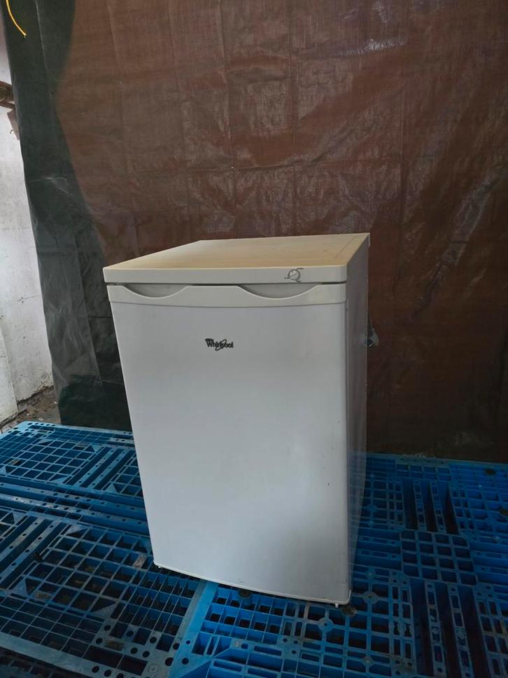 Whirlpool Vrieskast - Compact Formaat, Witgoed en Apparatuur, Vriezers en Diepvrieskisten, Gebruikt, Vrijstaand, Vrieskast, 85 tot 120 cm