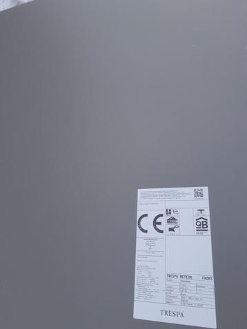 aantal platen trespa nieuw A05.5.0  Quartz Grey (nr85) beschikbaar voor biedingen