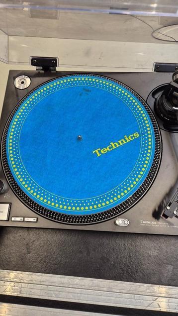 Technics SL1210 MK2(2x) beschikbaar voor biedingen