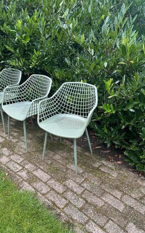 Twee gebruikte groene kuipstoelen Webbing Kwantum, Tuin en Terras, Tuinstoelen, Zo goed als nieuw, Kunststof, Ophalen of Verzenden