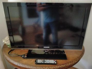 Tv Samsung 32 inch beschikbaar voor biedingen