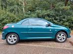 Peugeot 206 cc Groen 2004, Auto's, Peugeot, Cabriolet, 4 stoelen, 14 km/l, 48 €/maand