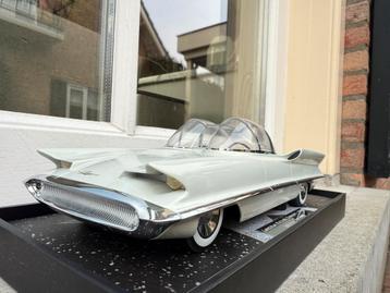 1:18 Lincoln Futura Concept 1955 Minichamps 107 082030 beschikbaar voor biedingen