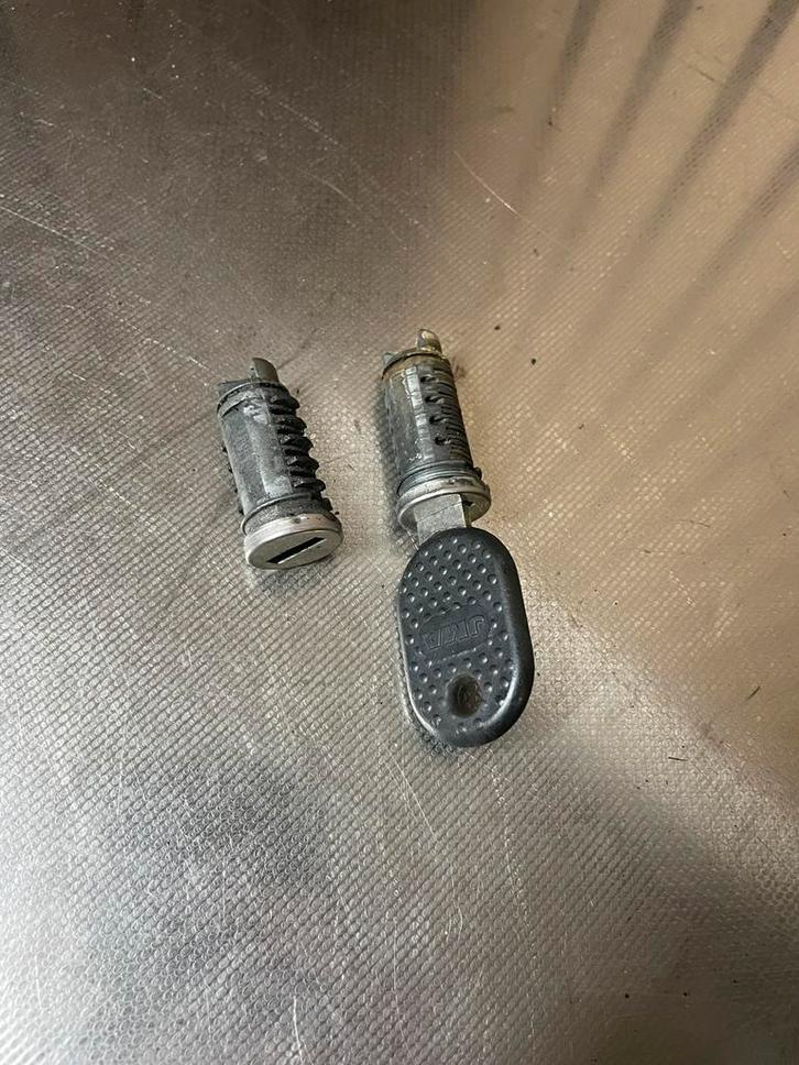 Gilera runner / piaggio contactslot, Motoren, Tuning en Styling, Ophalen