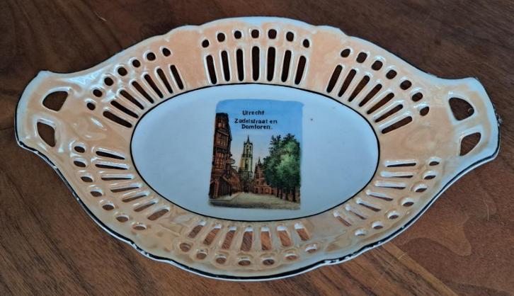 aardewerk schaaltje met afbeelding Domtoren, Antiek en Kunst, Antiek | Keramiek en Aardewerk, Ophalen of Verzenden