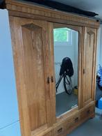 Antieke houten kast, Ophalen