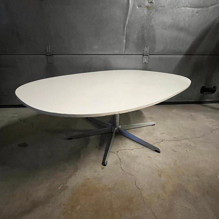 Deens design Fritz Hansen salontafel Piet Hein Arne Jacobsen, Huis en Inrichting, Tafels | Salontafels, Gebruikt, Minder dan 50 cm