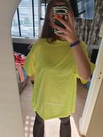 Felgeel oversized t-shirt, weekday, maat xs, Kleding | Dames, Ophalen of Verzenden, Zo goed als nieuw, Maat 34 (XS) of kleiner