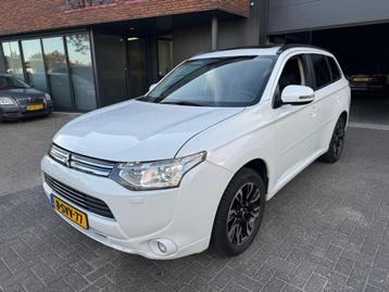 Mitsubishi Outlander 2.0 PHEV Instyle SCHUIFDAK LEDER TREKHA beschikbaar voor biedingen