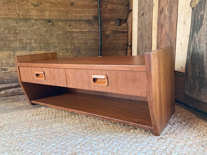 Zweeds Scandinavisch design vintage ’60 zwevend teak kastje, Huis en Inrichting, Slaapkamer | Nachtkastjes, Gebruikt, Minder dan 55 cm