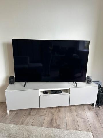 TV meubel ikea besta met deuren en la
