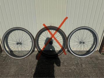 Wielen van cortina U4 28 inch 3x voorwiel beschikbaar voor biedingen