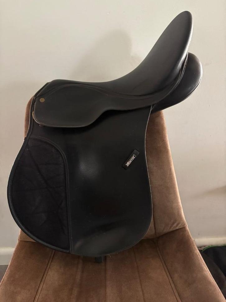 Wintec vzh 17 inch, Dieren en Toebehoren, Paarden en Pony's | Zadels, Gebruikt, Dressuur, Ophalen of Verzenden