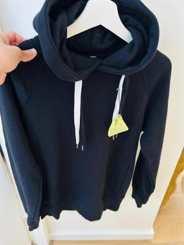 Gloednieuwe Hoodie van 100% Biologisch Katoen beschikbaar voor biedingen