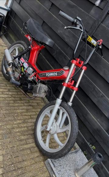 Tomos frame en achterrekje tekoop! beschikbaar voor biedingen