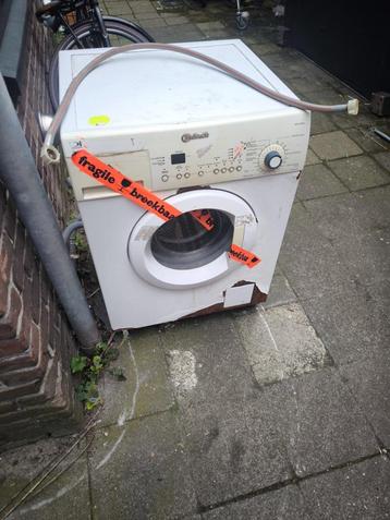 Wasmachine oudijzer gratis af te halen beschikbaar voor biedingen