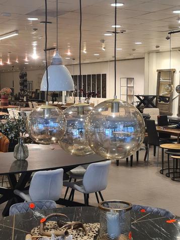 Nieuwe bronx71 hanglamp 3x glasbol amber kleurig €145 beschikbaar voor biedingen