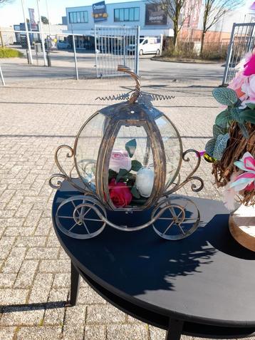 Groot wind licht koets beschikbaar voor biedingen