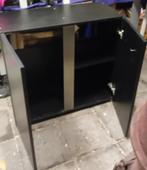 Gratis af te halen zwart kastje, Ophalen, Gebruikt