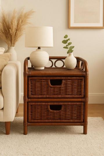 Rotan kastje met twee lades, afmetingen 53 x 30 x 45 cm beschikbaar voor biedingen