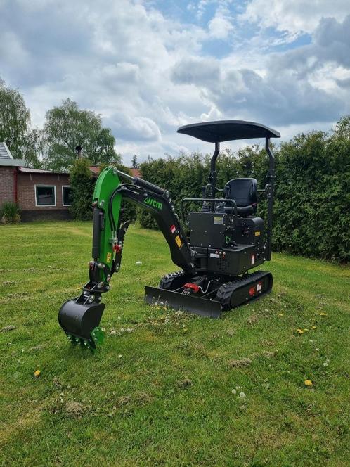 WCM minigraver/minigraafmachine 85cm breed/verstelbare rupse, Zakelijke goederen, Machines en Bouw | Kranen en Graafmachines, Graafmachine