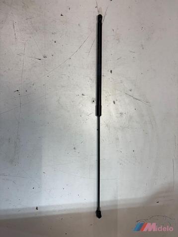 AUDI Q2 GASVEER MOTORKAP 81A823359A beschikbaar voor biedingen