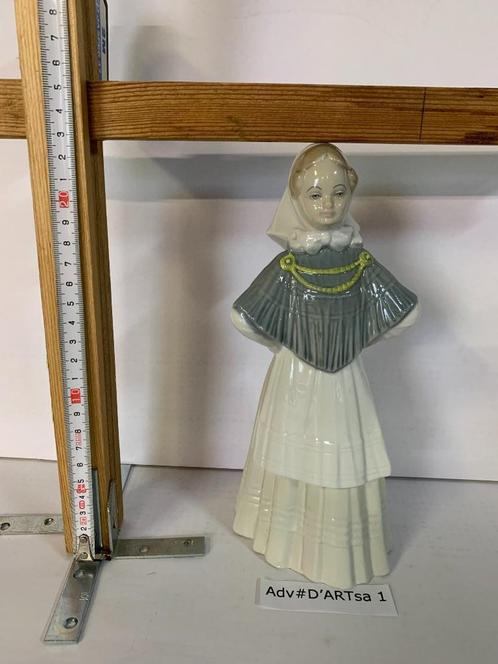 Lladro Beeldje Adv # Div D’art s.a. 25, Verzamelen, Beelden en Beeldjes, Zo goed als nieuw, Mens, Ophalen