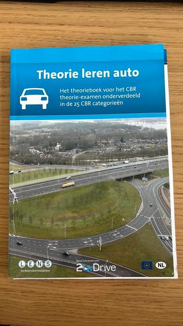 Theorie leren auto beschikbaar voor biedingen
