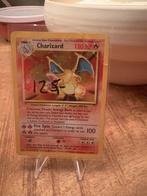 Charizard 4/102 base set holo, Hobby en Vrije tijd, Ophalen of Verzenden, Zo goed als nieuw