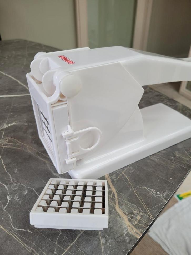 Leifheit Aardappel/Chipssnijder - 2 Mallen, Huis en Inrichting, Keuken | Keukenbenodigdheden, Nieuw, Ophalen of Verzenden