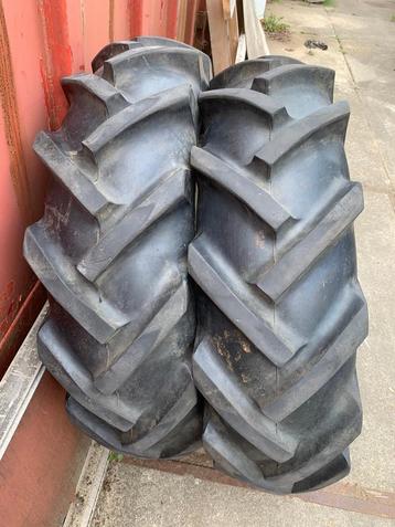 Tractorbanden met velg 12.4-24 beschikbaar voor biedingen