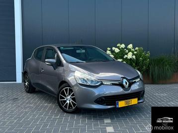 Renault Clio 1.5 dCi APK NAP AIRCO NAVI LM VELGEN beschikbaar voor biedingen