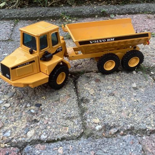 Miniaturen voor grondverzet 3 stuks, Hobby en Vrije tijd, Modelbouw | Auto's en Voertuigen, Zo goed als nieuw, Overige typen, 1:32 tot 1:50
