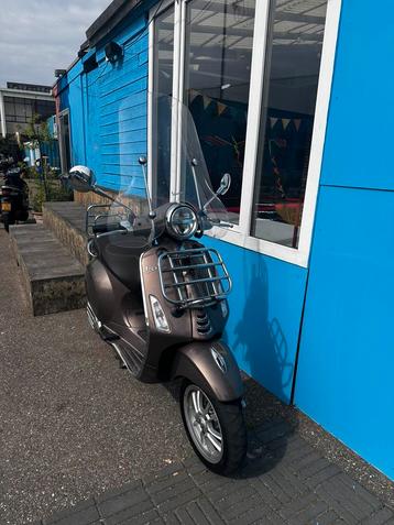 Vespa Primavera  beschikbaar voor biedingen
