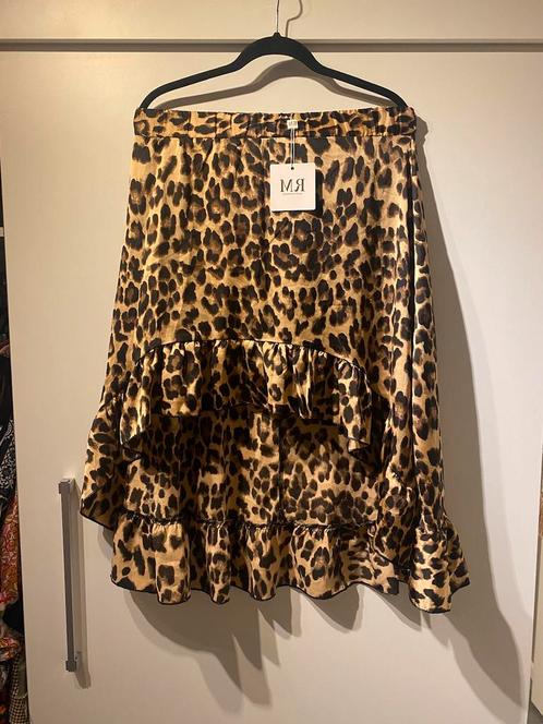maison runway panterprint ruffle layer midi rok skirt mt S, Kleding | Dames, Rokken, Zo goed als nieuw, Maat 36 (S), Bruin, Knielengte