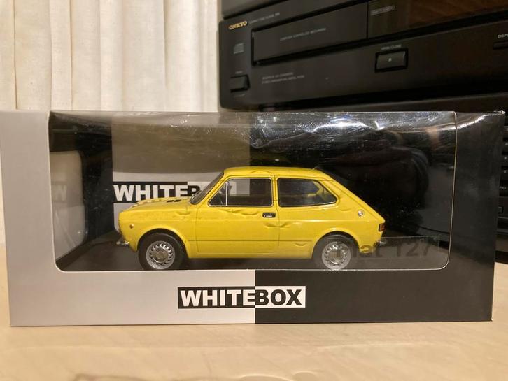 Fiat 127 van Whitebox, Hobby en Vrije tijd, Modelauto's | 1:24, Zo goed als nieuw, Overige merken, Ophalen