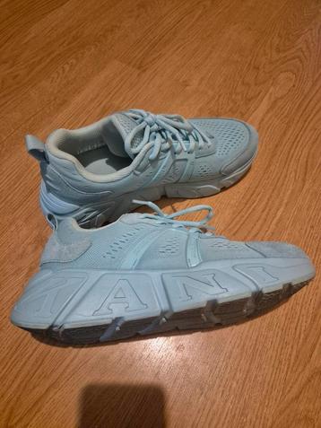 Kani Sneakers - Stijlvol en Comfortabel! beschikbaar voor biedingen