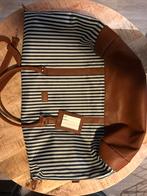 Weekendtas met bijpassende toilettas nieuw, Sieraden, Tassen en Uiterlijk, Tassen | Reistassen en Weekendtassen, Ophalen of Verzenden