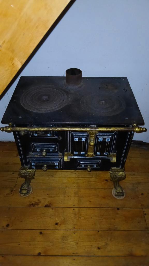 Antiek Vrijstaande Houtkachel / fornuis, Huis en Inrichting, Kachels, Gebruikt, Vrijstaand, Houtkachel, Hout, Ophalen