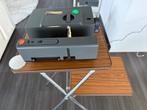 Diaprojector Reflecta met diascherm en tafel, Ophalen, Zo goed als nieuw