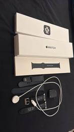 Apple Watch SE 2021 - Smartwatch - 44mm - Spacegrijs, Sieraden, Tassen en Uiterlijk, Smartwatches, Ophalen, Zo goed als nieuw