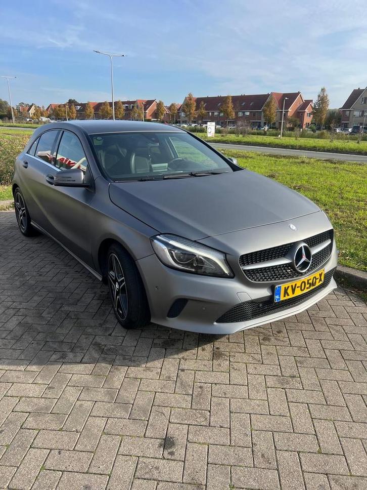 Mercedes-Benz A-Klasse A180 d 109pk 7G-DCT 2016 Grijs, Auto's, Mercedes-Benz, Particulier, A-Klasse, Diesel, E, Hatchback, Handgeschakeld