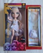 Rainbow High pop Margot de Perla!, Barbie, Verzenden, https://www.vandermeulen.com/nl-nl/contact-us, Nieuw