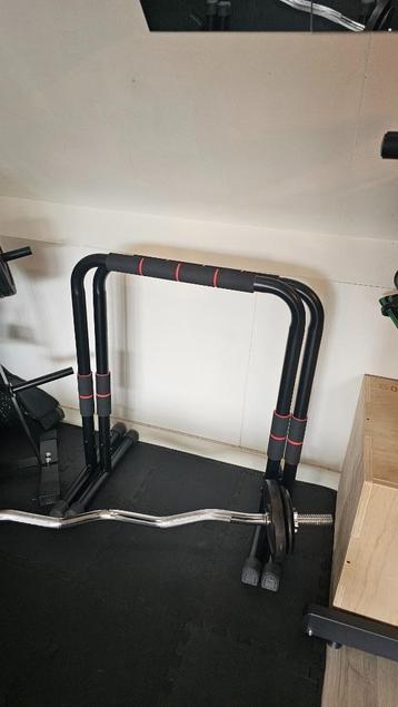 Calisthenics bars – zo goed als nieuw beschikbaar voor biedingen