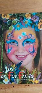 Schminkboek, Ophalen of Verzenden, Zo goed als nieuw