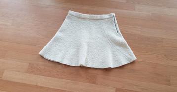 Wit wollen rokje maat 38 beschikbaar voor biedingen