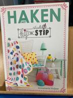 Haken met studio Hip en Stip, Ophalen of Verzenden, Zo goed als nieuw, Haken, Patroon of Boek