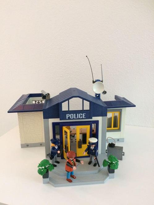 Playmobil politiebureau - 3165, Kinderen en Baby's, Speelgoed | Playmobil, Gebruikt, Ophalen of Verzenden