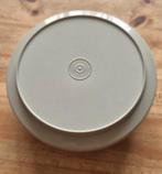 Tupperware Seal N Serve Serveerkom Wit-Grijs H 6cm Ø 17cm, Ophalen of Verzenden, Zo goed als nieuw, Wit, Overige typen